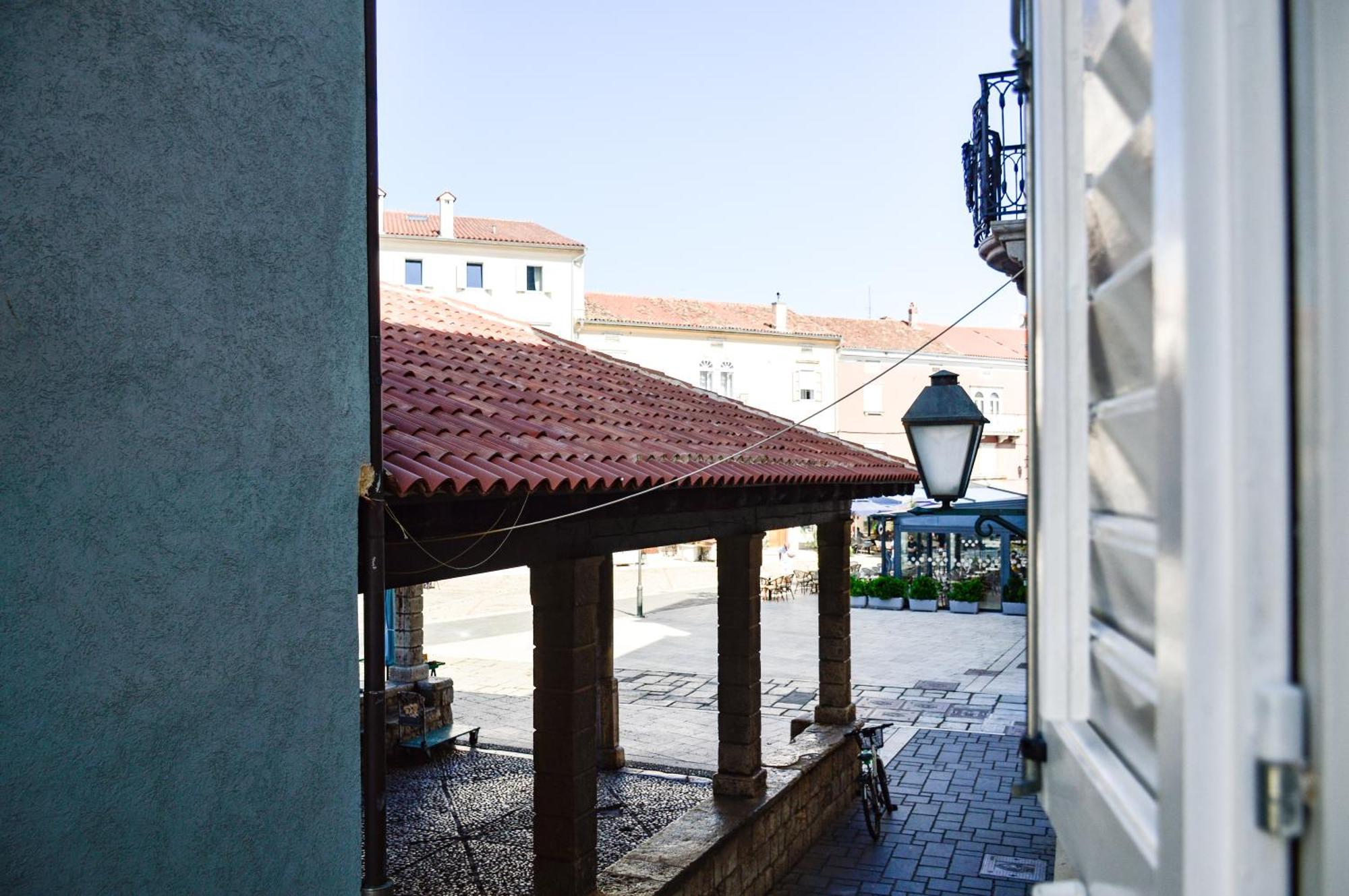 Charming Marine Style Apartment Cres Kültér fotó